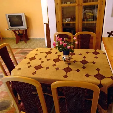 Várpanoráma Casa de hóspedes *